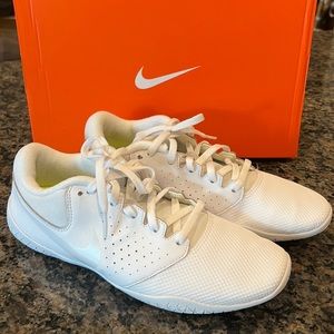 Nike Women's Sideline IV Cheerleading Shoes